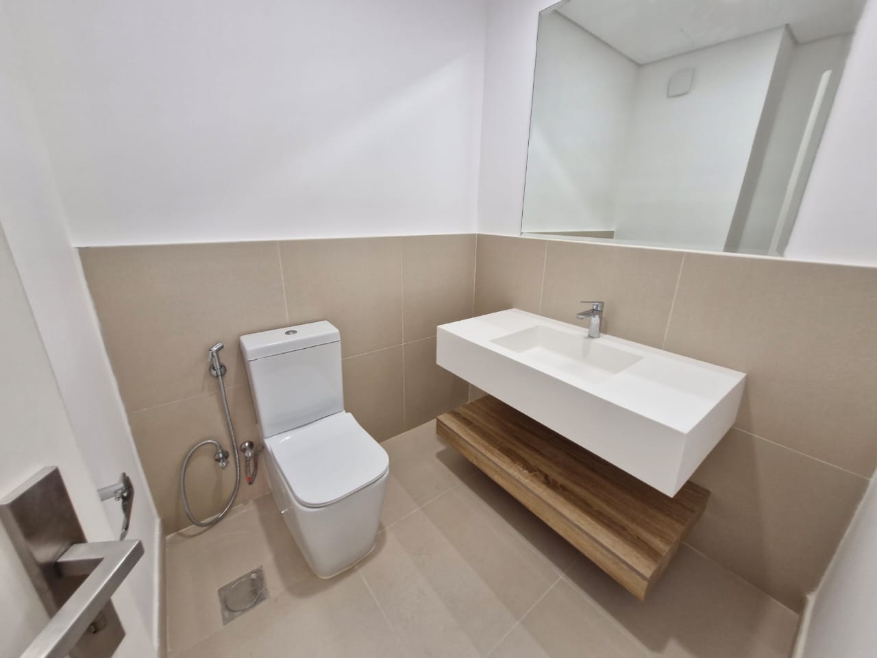 🏡 *Luxury Villa in Sedra – Roshn*   ✨ 300 m² Modern Villa | Elegance Meets Functionality     